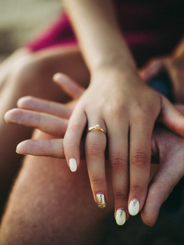 4th july White French Tip Nail Designs
