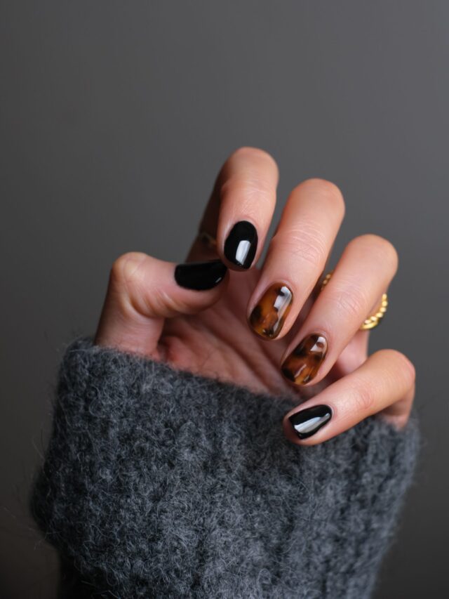 5 Top Brown Nail Designs