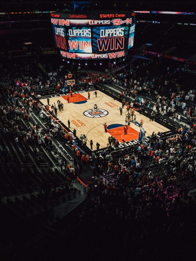 DeMar DeRozan Traded to Los Angeles