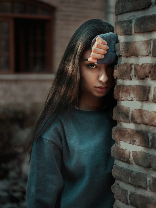 4 Zodiac Signs That Thrive In Singlehood
